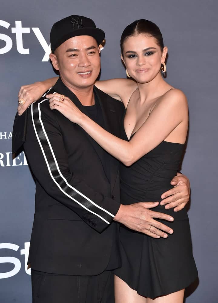 Hung Vanngo and Selena Gomez were at the InStyle Awards on October 23, 2017 in Los Angeles, CA. Gomez was stunning in her short black dress and slick bun hairstyle.