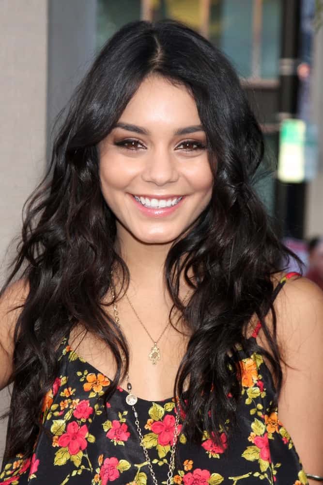 Vanessa Hudgens's Hairstyles Over the Years | Dontly.ME