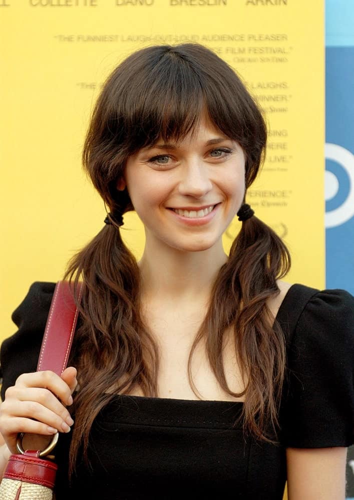 Zooey Deschanel S Hairstyles Over The Years