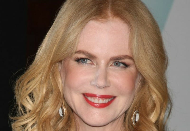 Nicole Kidman medium-length haircut strawberry blonde with middle part