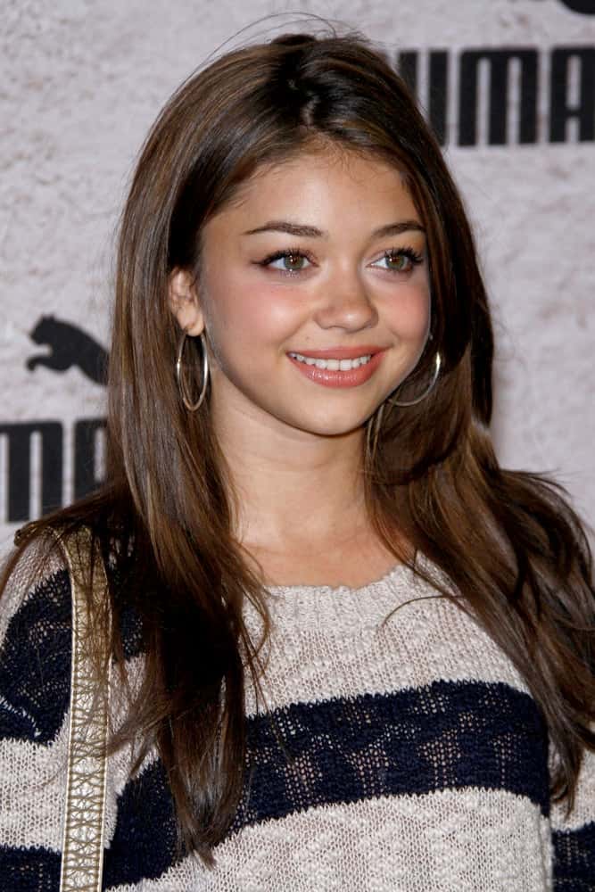 Sarah Hyland was at the Puma Presents Riddim + Run at the Siren Studios on October 12, 2011 in Los Angeles, CA. She wore a casual outfit with her long and loose brunette layers with a slight tousle.