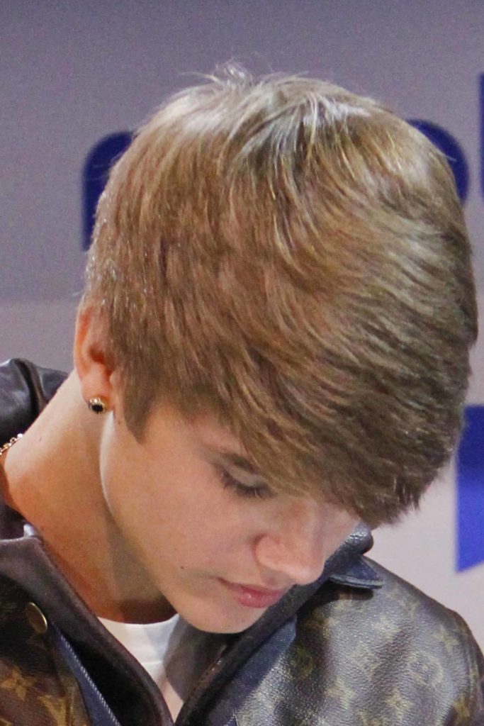 Justin Bieber S Hairstyles Over The Years