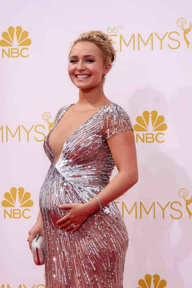 The actress embraced the beauty of pregnancy with her stunning night dress paired with a stylish updo. This look was worn for the 66th Primetime Emmy Awards, August 25, 2014.