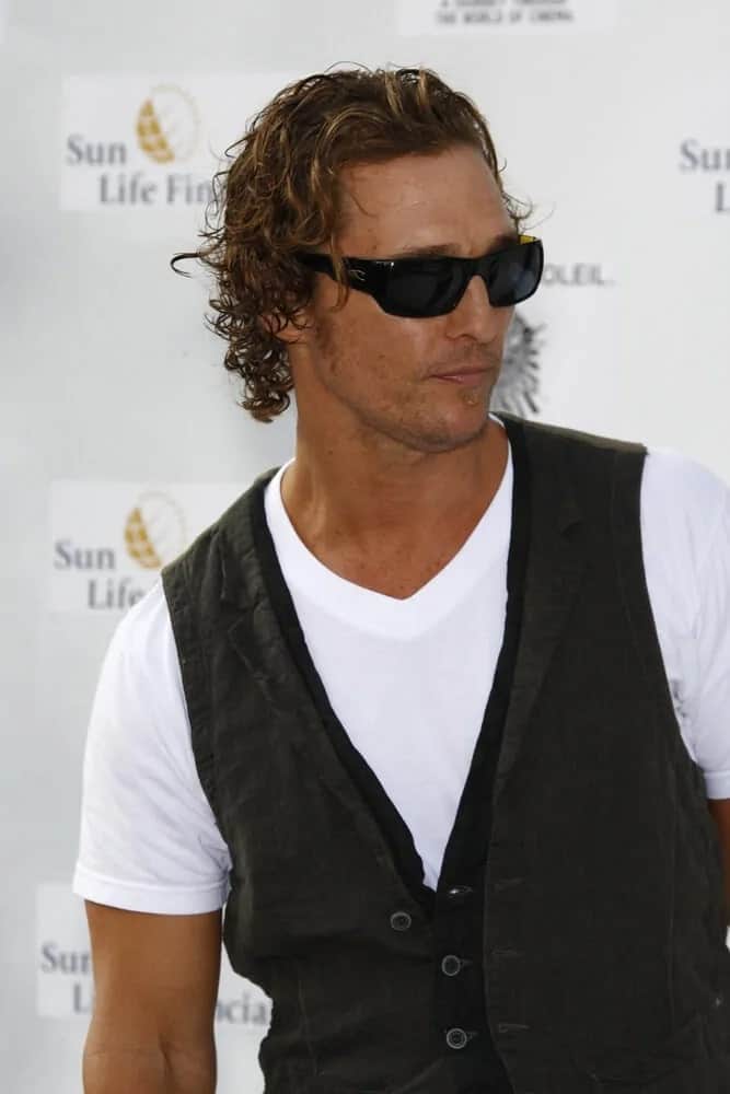 The actor looked confident and imposing with his tousled and highlighted curls during the "IRIS, A Journey Through the World of Cinema by Cirque du Soleil" that premiered last September 25, 2011.