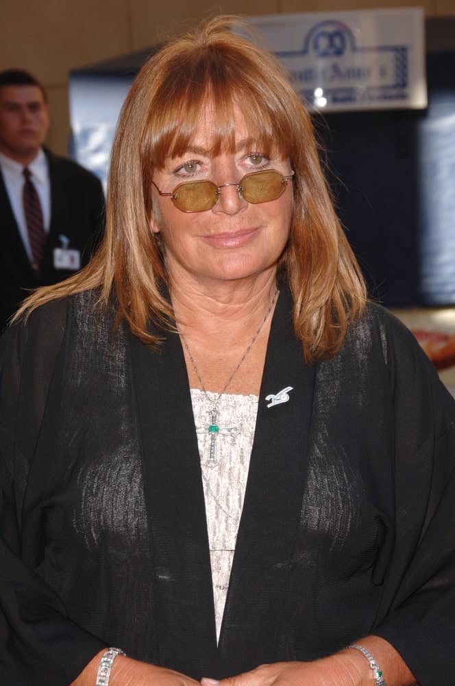 35 Hairstyles For Women Over 50 With Glasses Photos