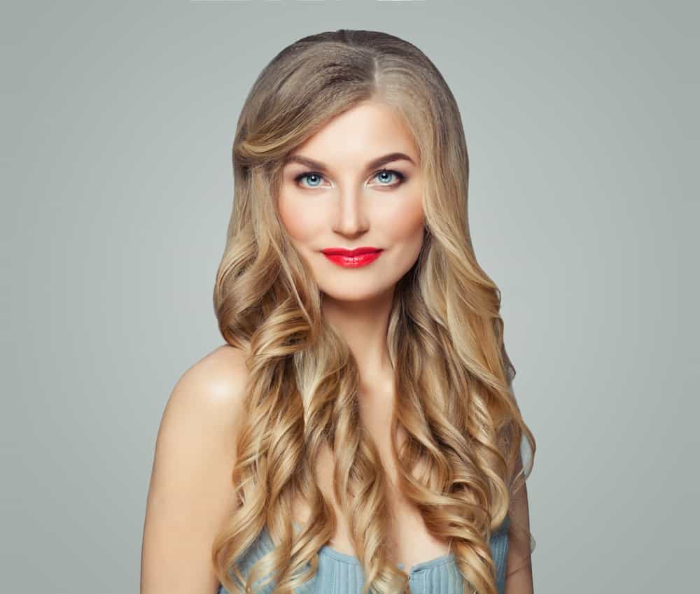 26 Long Blonde Curly Hairstyles For Women Photo Ideas 
