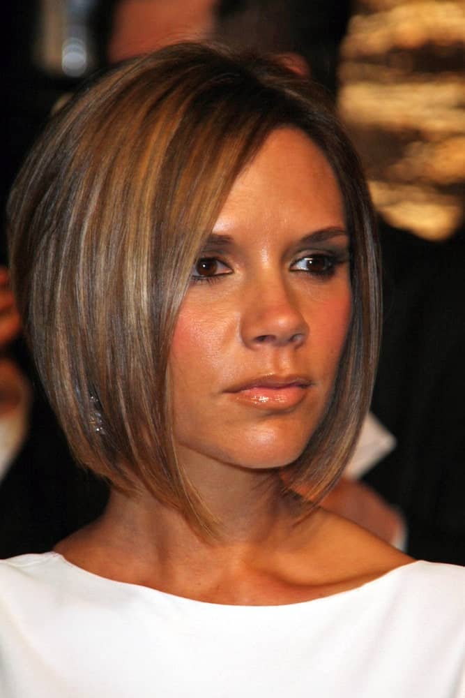 Women all over the world went crazy when the influential businesswoman slash fashion icon, Victoria Beckham, went for this iconic bob. A deeply layered and tilted bob that is longer in the front and shorter at the back not only looks fabulously chic and trendy but also does a great job at ‘slimming’ your face and highlighting the angles. Ultra-sleek, hand -painted streaks take the exquisite style to a whole new level.