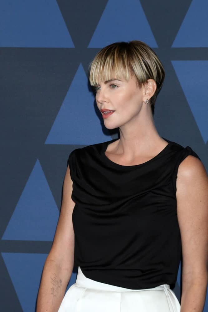 Last October 27, 2019, the actress showcased her highlighted pixie with eye-skimming bangs during the 11th Annual Governors Awards at the Dolby Theater.