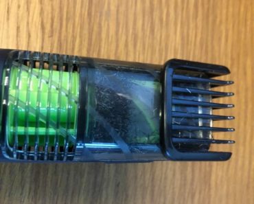 Remington beard trimmer with vacuum cannister