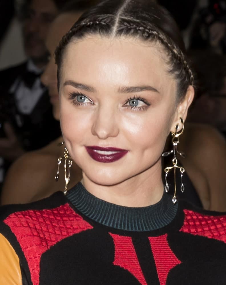 Miranda Kerr looking fierce and sassy at the same time with her braided upstyle during the Manus x Machina Fashion in an Age of Technology Costume Institute Gala on May 2, 2016. To complete the look, she paired it with gorgeous chandelier earrings.