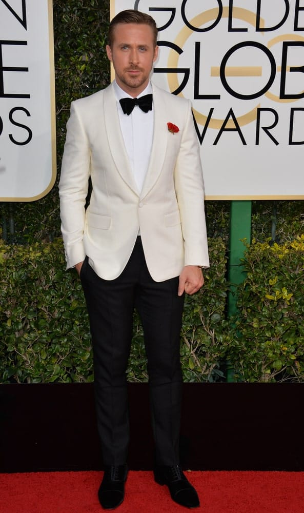 On January 8, 2017, Ryan Gosling's sexy trimmed beard is a perfect match for his slicked back pompadour hairstyle at the 74th Golden Globe Awards at The Beverly Hilton Hotel, Los Angeles.