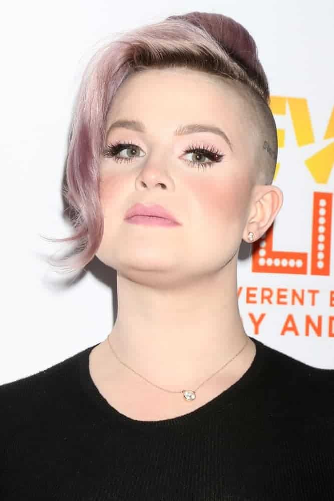 Kelly Osbourne looking stunning with her pink upstyle in Beverly Hills, California for the TrevorLIVE Los Angeles, December 4, 2016 at Beverly Hilton Hotel.